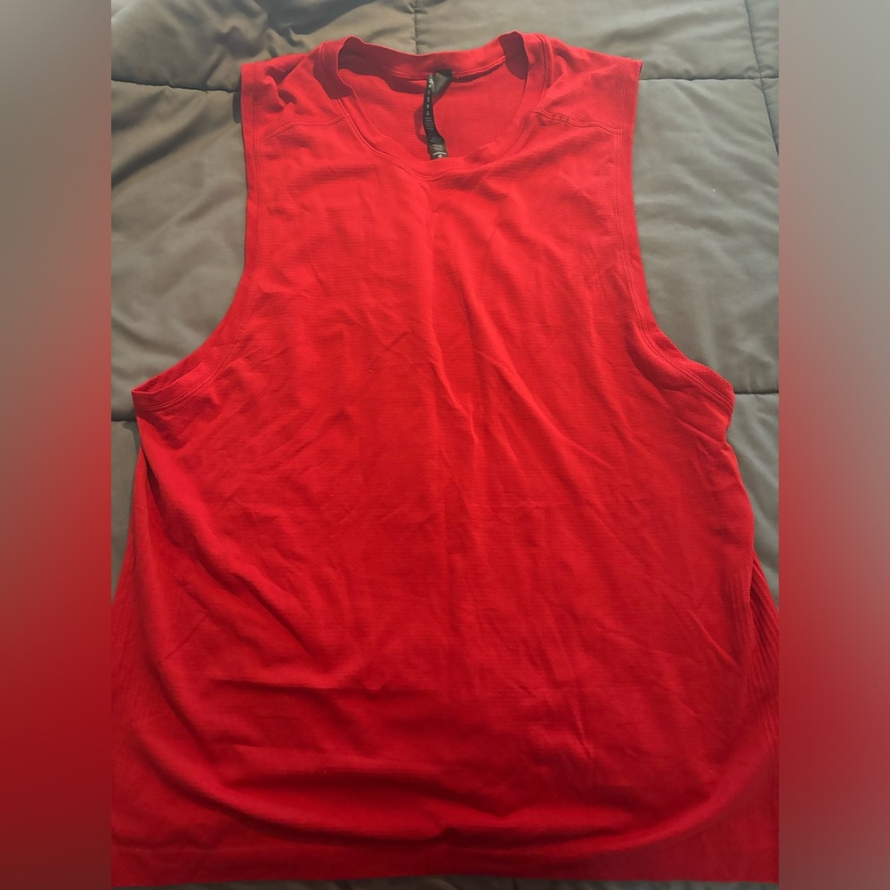 Lululemon men’s size large Red tank new